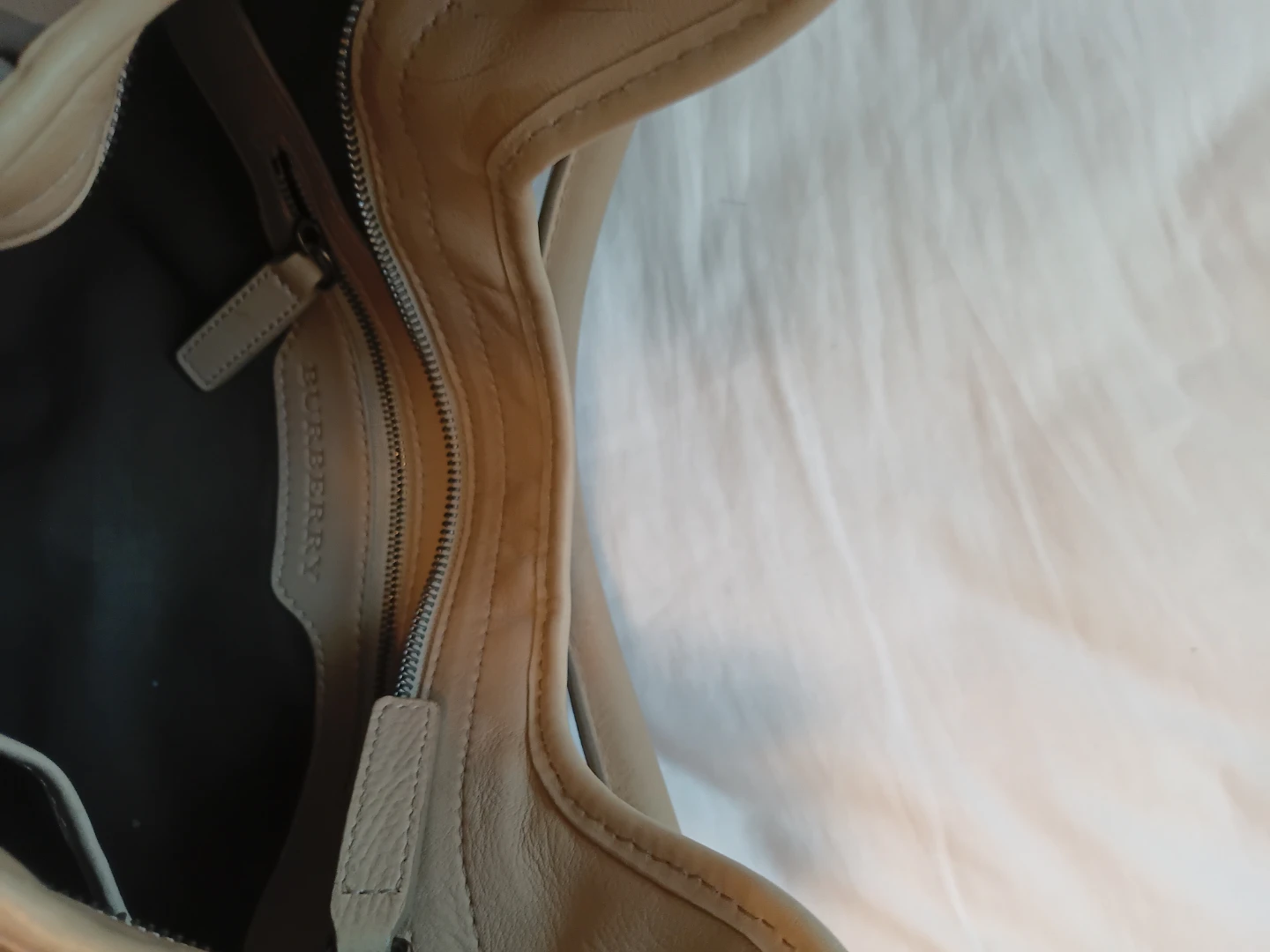 Burberry Shoulder Bag - photo 4
