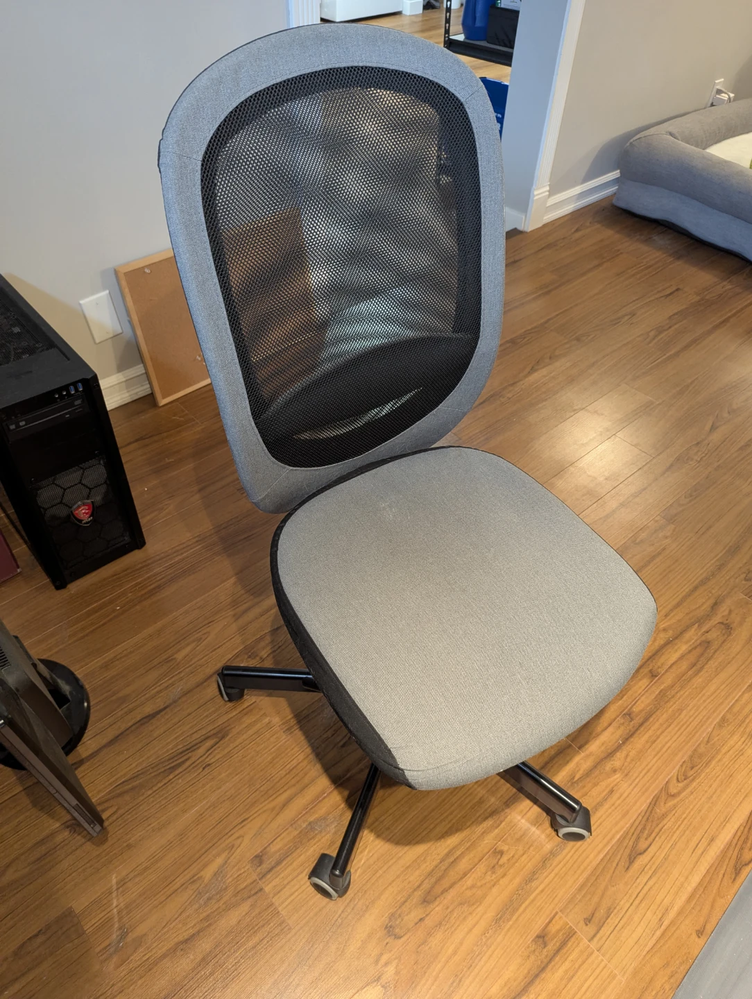 Black and Grey Mesh Office Chair - photo 2