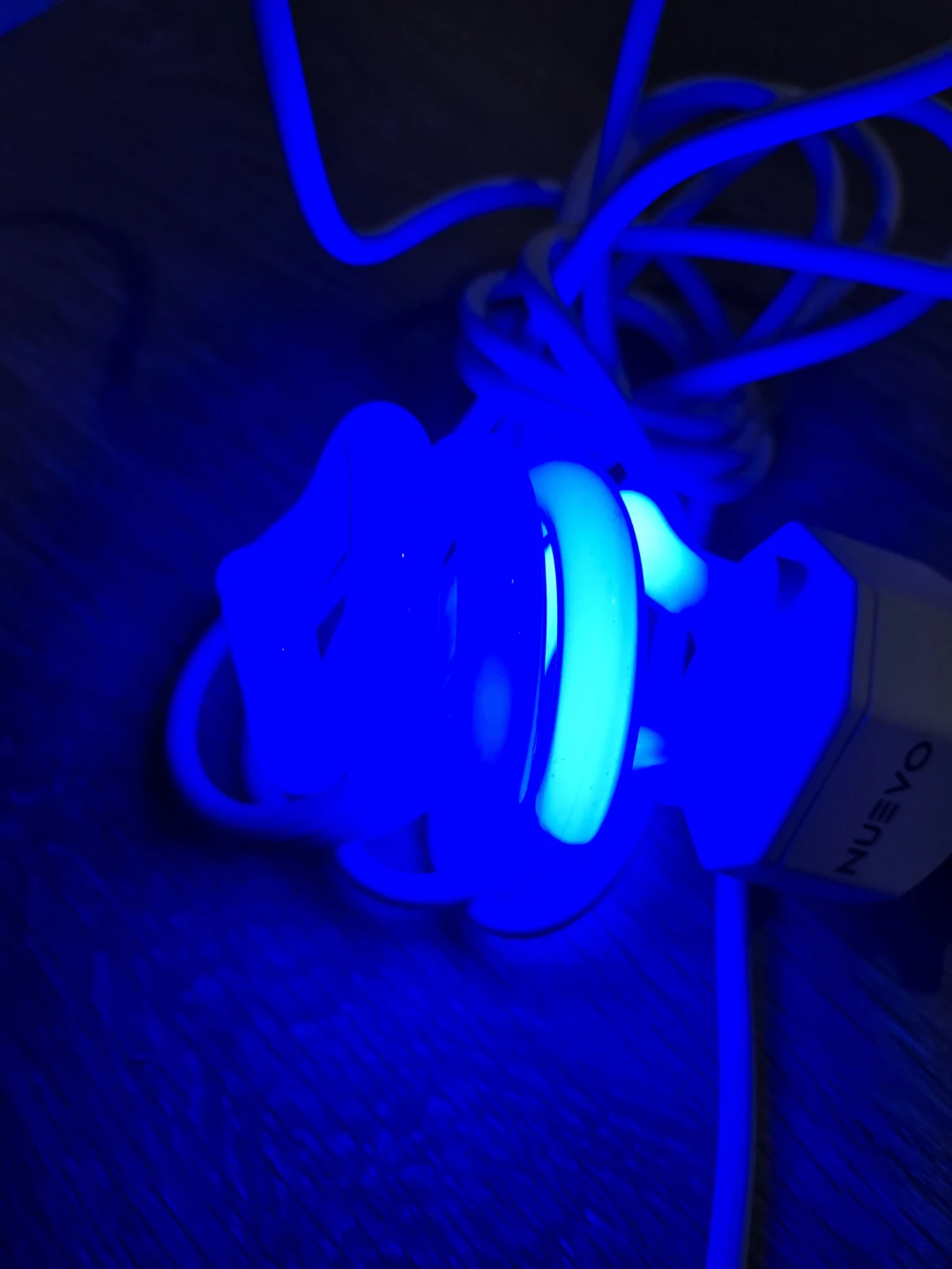 2 X Coloured Energy Saving Light Bulbs. Corded with socket. - photo 2