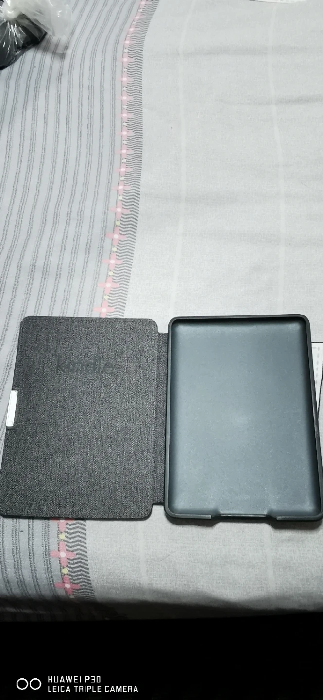 Kindle E-Reader Case Cover - photo 3
