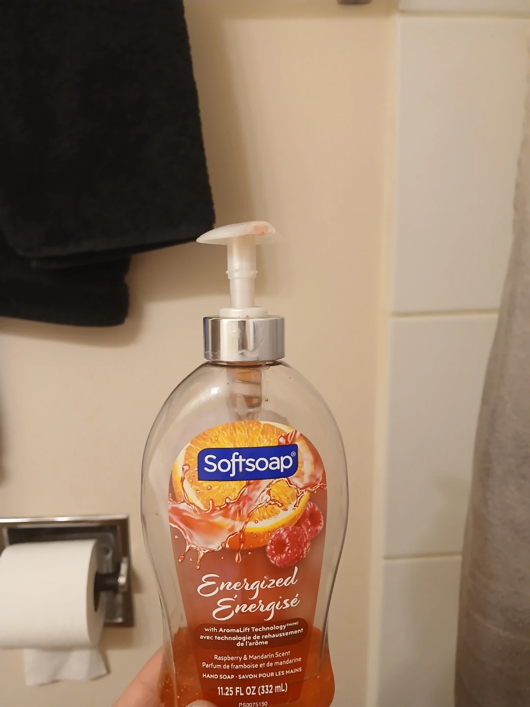 Softsoap Energized Raspberry & Mandarin Hand Soap 11.25 FL OZ
