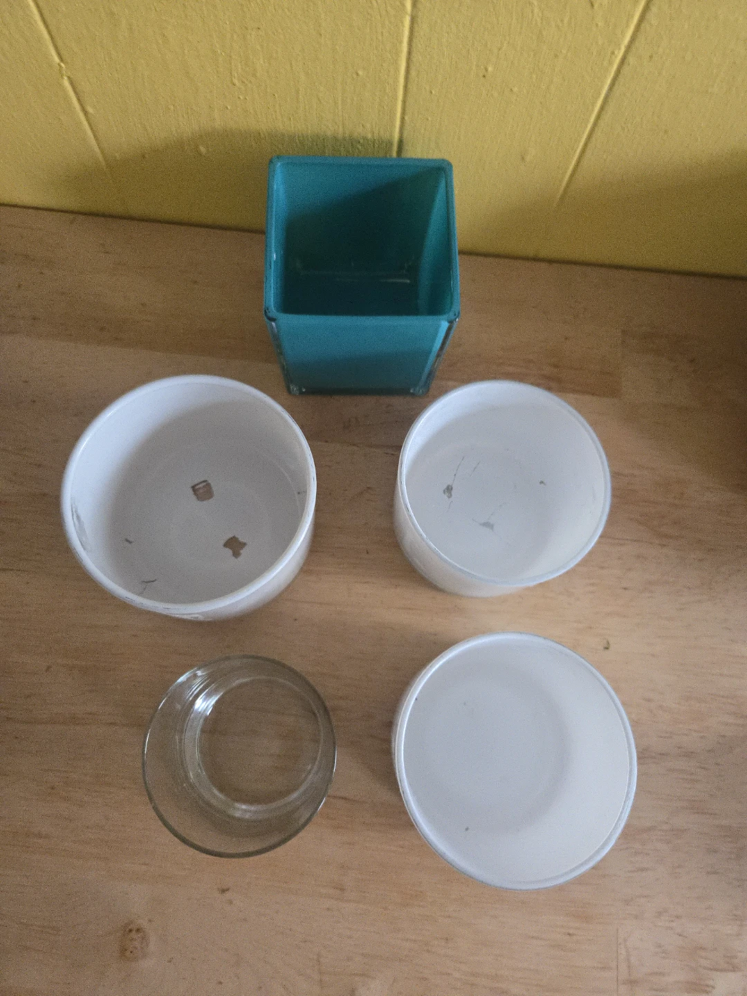 Set of 4 White Frosted Glass Candle Holders & Teal Blue Square - photo 3
