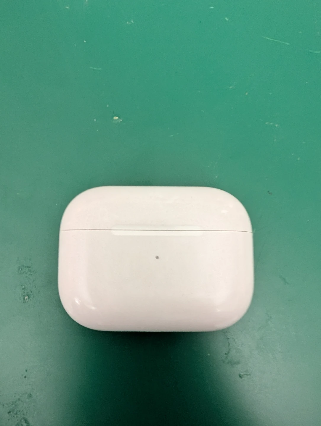Apple AirPods Pro Wireless Charging Case - photo 5