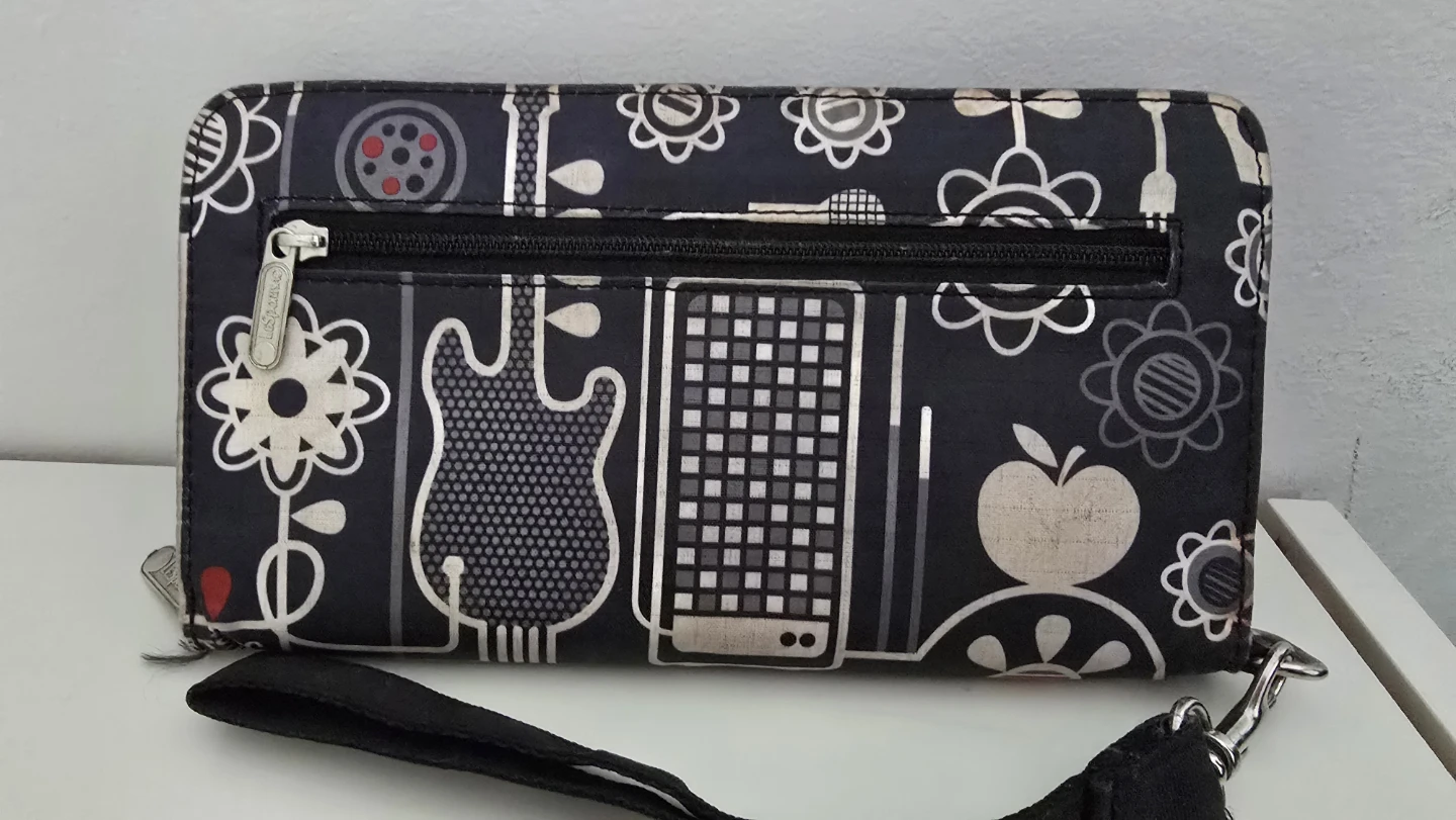 LeSportsac Wristlet Wallet - photo 2