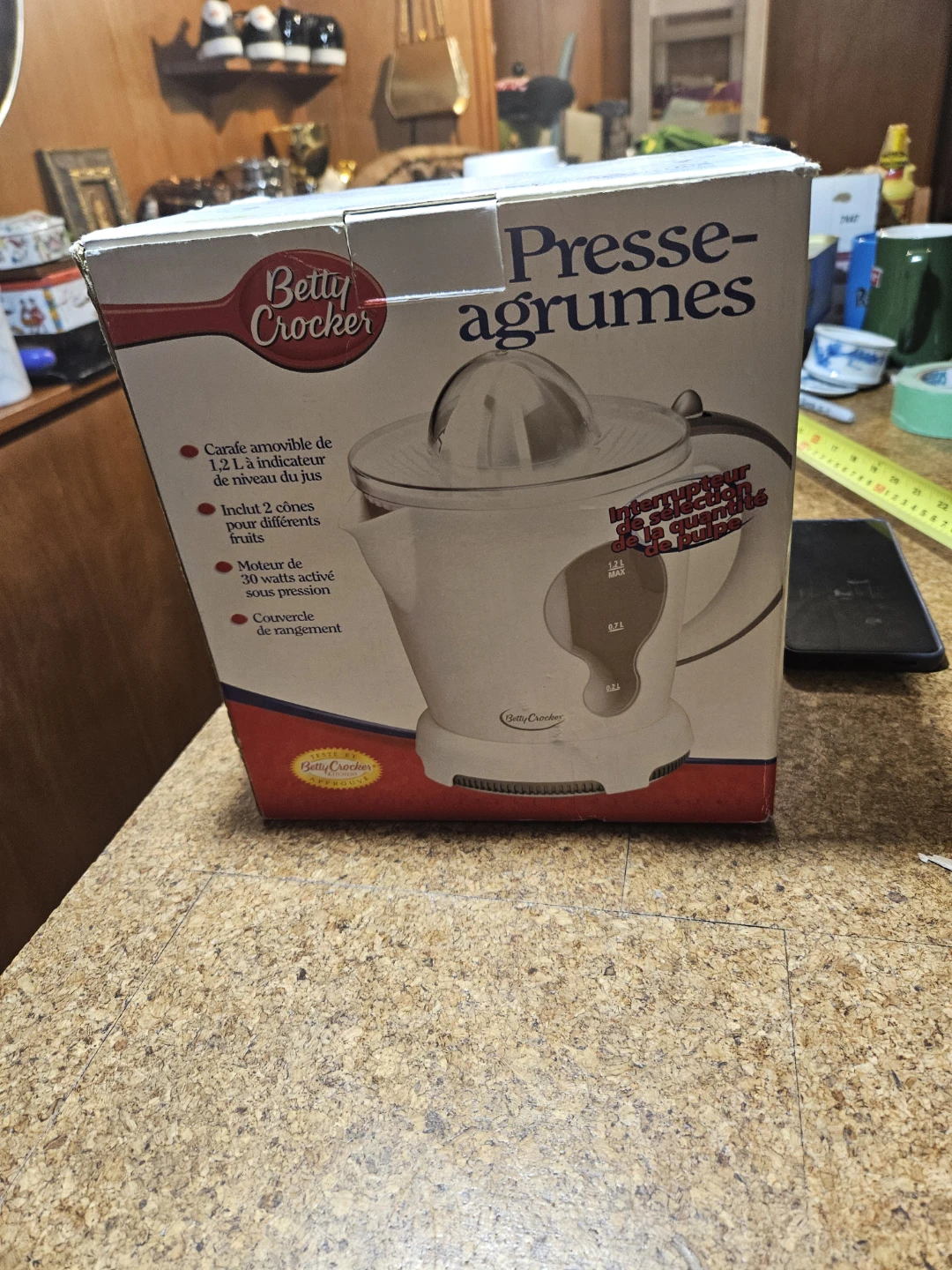 Betty Crocker Citrus Juicer - photo 4