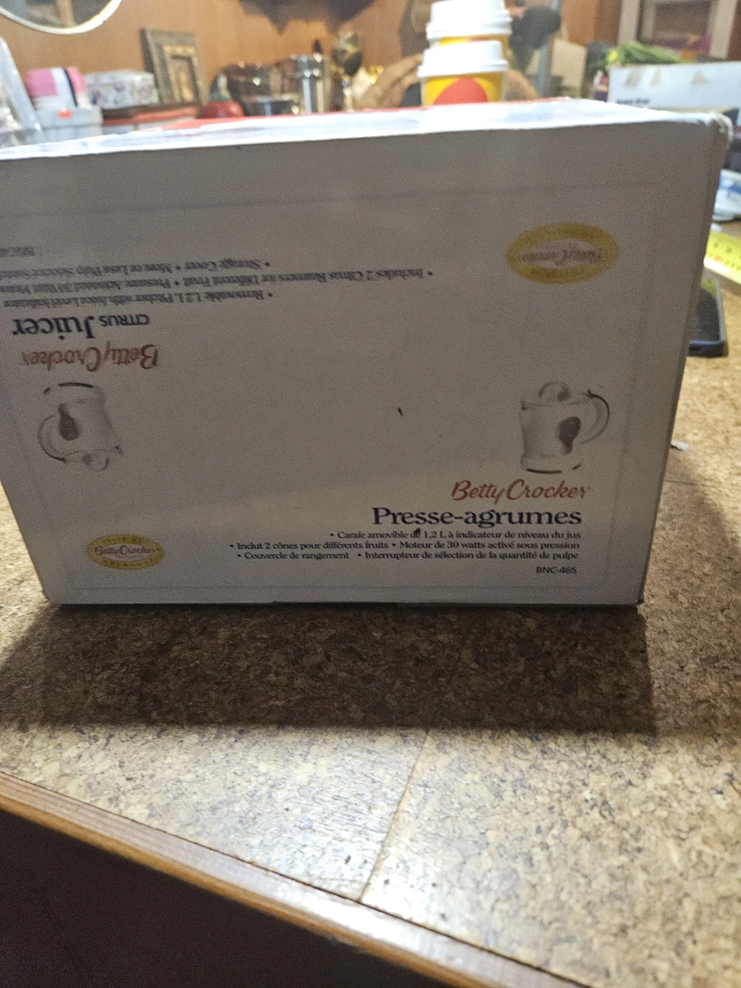 Betty Crocker Citrus Juicer - photo 5
