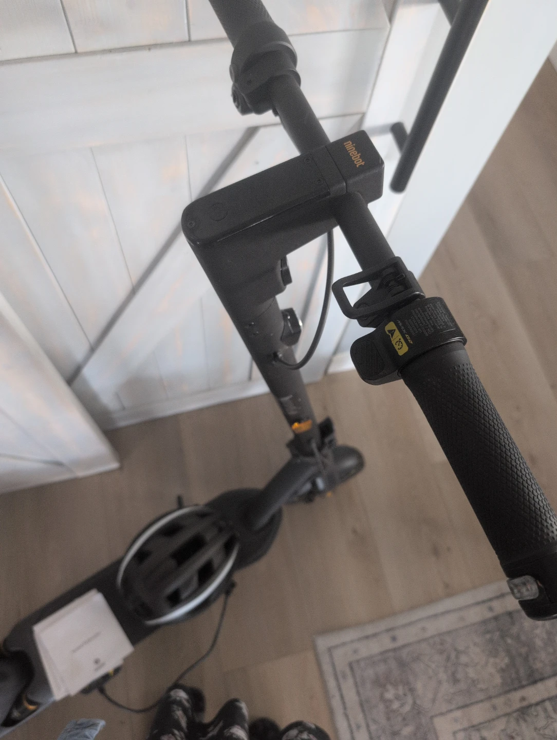 Ninebot KickScooter - photo 3