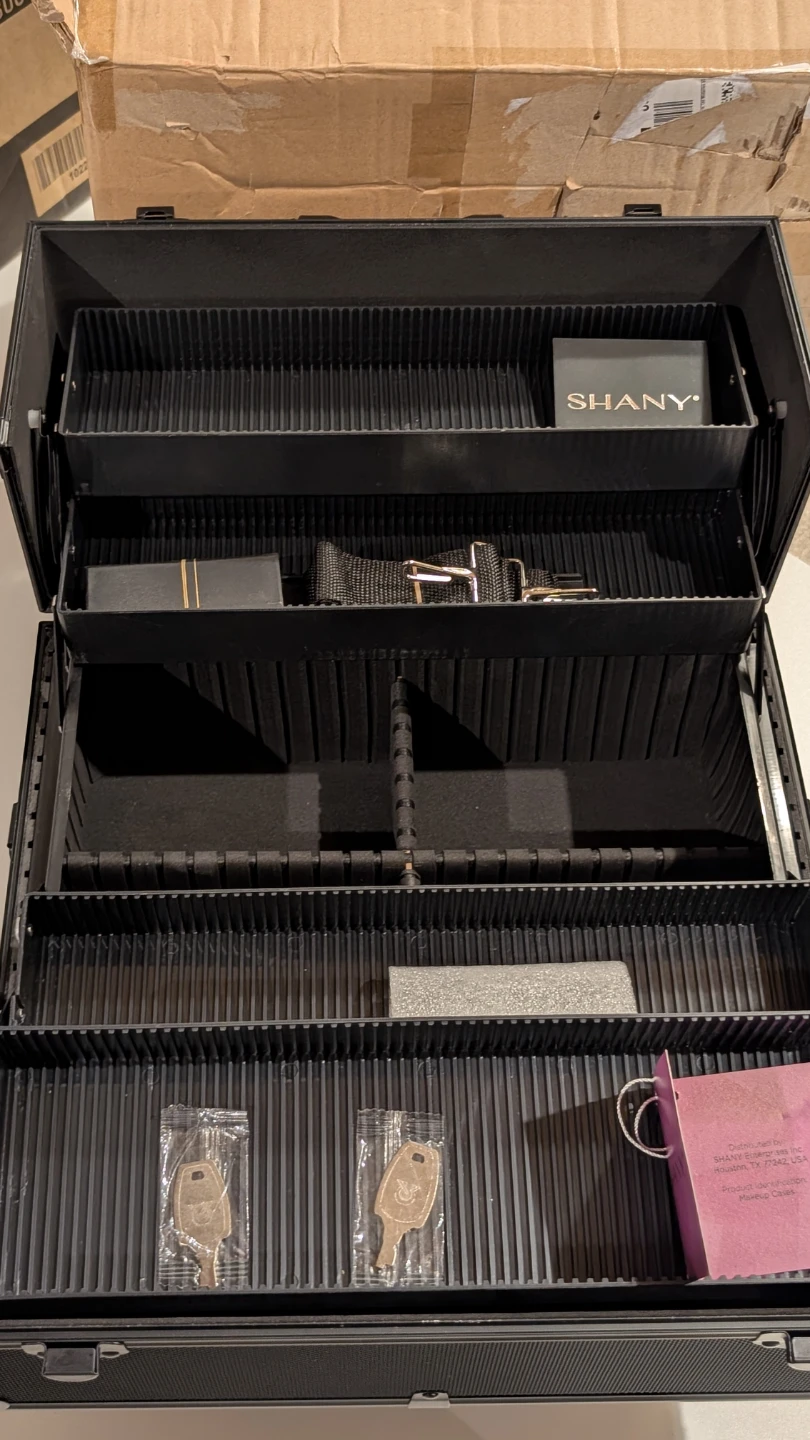 SHANY Black Professional Makeup Train Case - photo 4