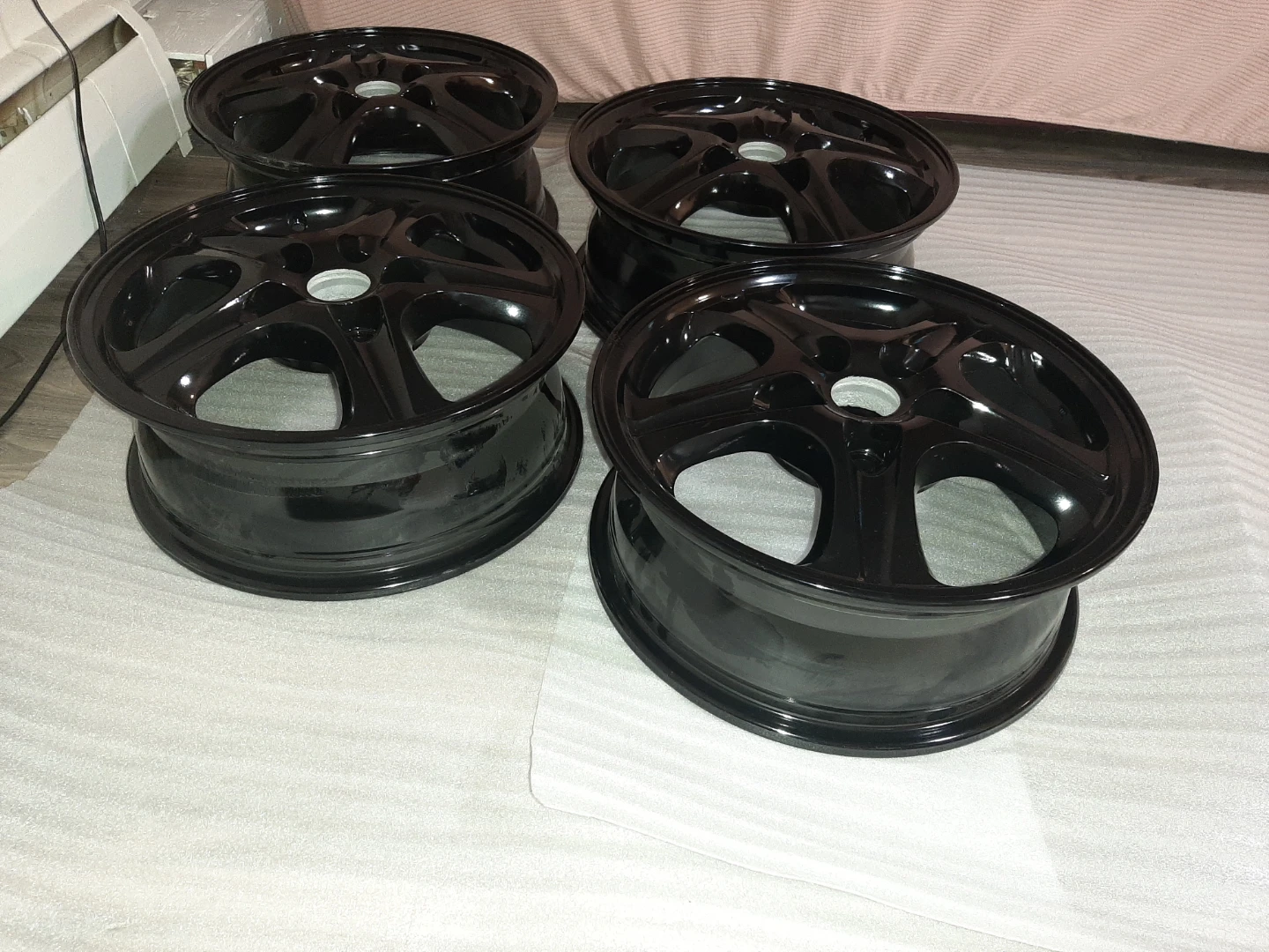 Set of 4 Black Alloy Wheels - photo 3