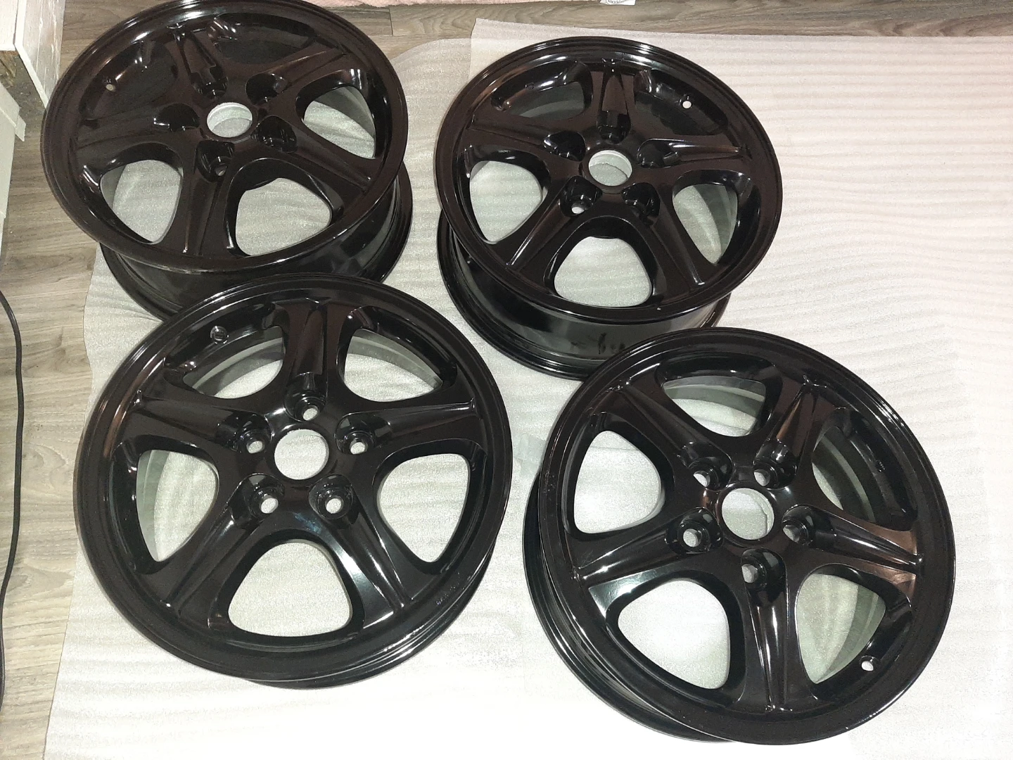 Set of 4 Black Alloy Wheels - photo 4