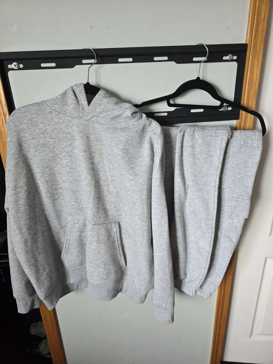 Bundle of Sweatshirts and Sweatpants - photo 3