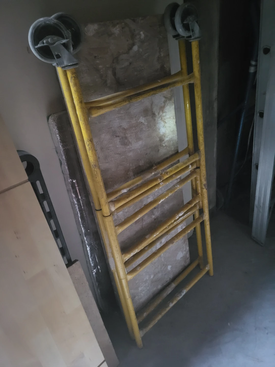 4 feet Yellow Metal Rolling Scaffold
