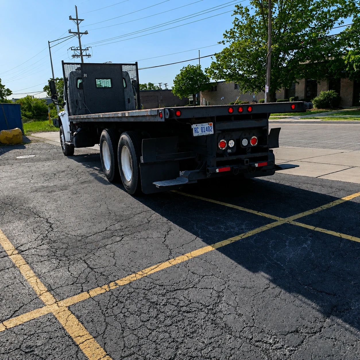 2013 Freightliner Flatbed Truck 11k Miles - photo 5