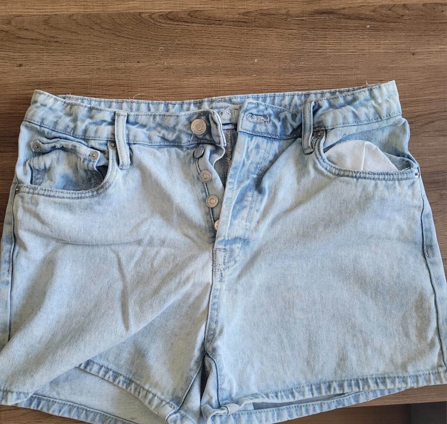 Aeropostale Light Wash Denim Shorts
