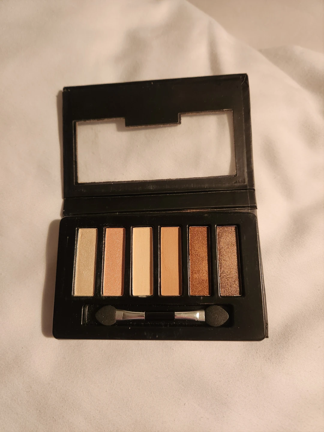 MAX STUDIO 7PC Eyeshadow Palette