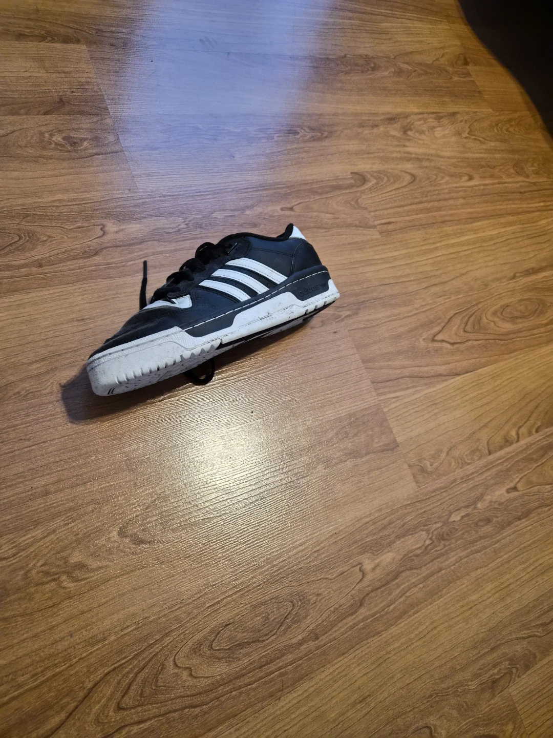 Pair of Adidas size 6.5 mens No box
