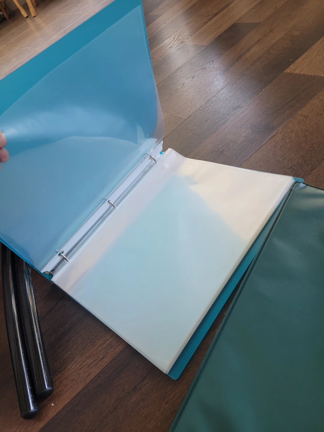Set of 4 Binders and Expanding File Organizer - photo 2