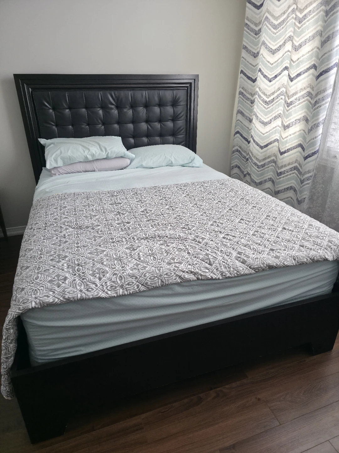 Brown Queen Tufted Headboard Bed Frame - photo 2