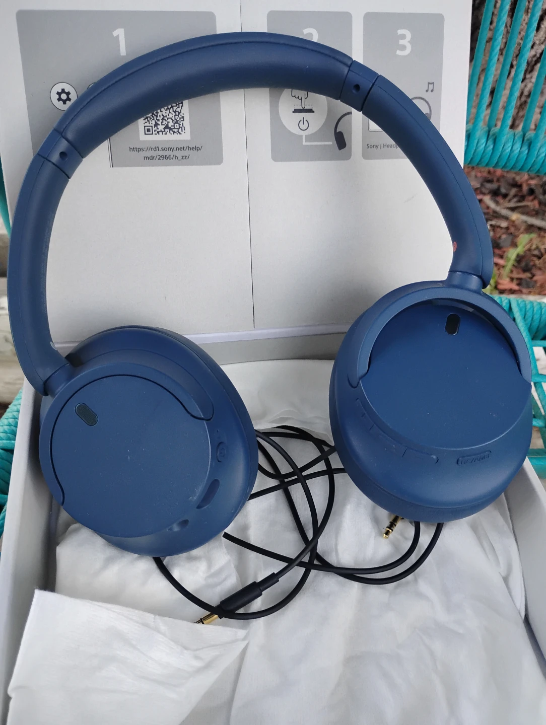 Sony WH-CH720N Noise Cancelling Headphones - photo 3