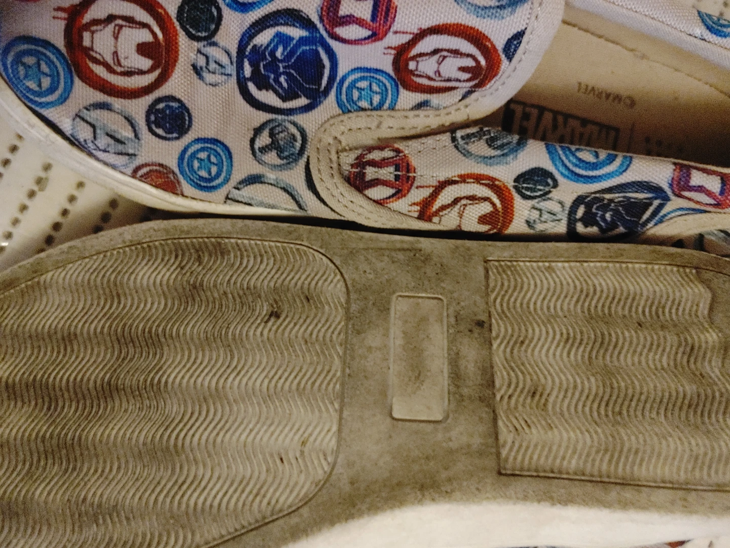 GAP Kids Marvel Slip-On Shoes size 13 - photo 3