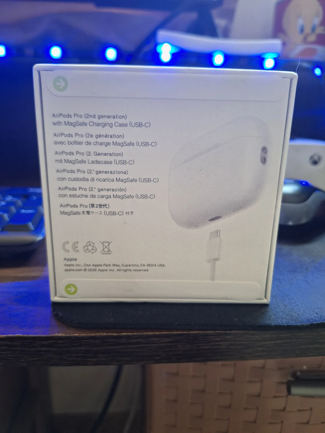 Apple AirPods Pro (2nd generation) with MagSafe Charging Case - photo 2