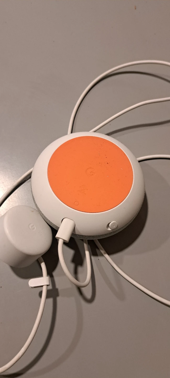 Google Nest Mini (2nd Gen) - Chalk with Power Adapter - photo 2