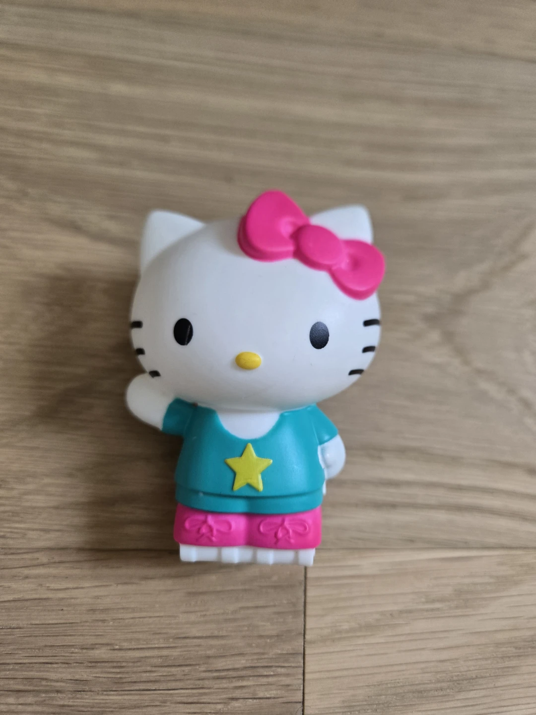 Sanrio Hello Kitty Figurine Toy Sticker