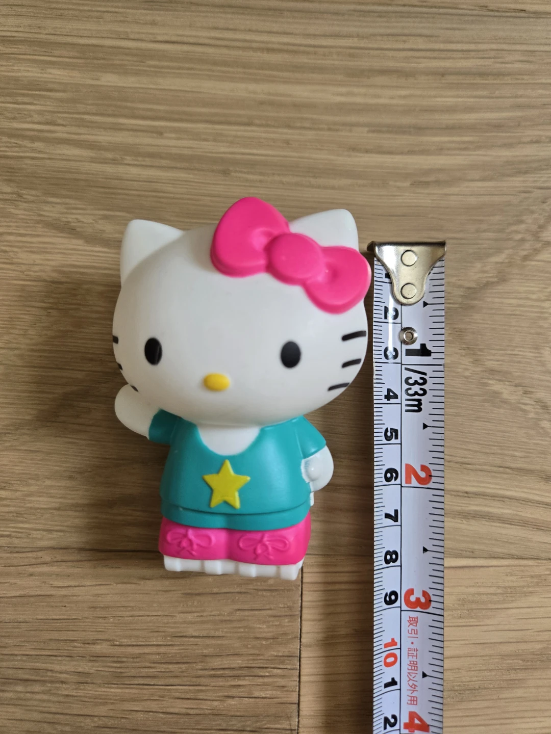 Sanrio Hello Kitty Figurine Toy Sticker - photo 2