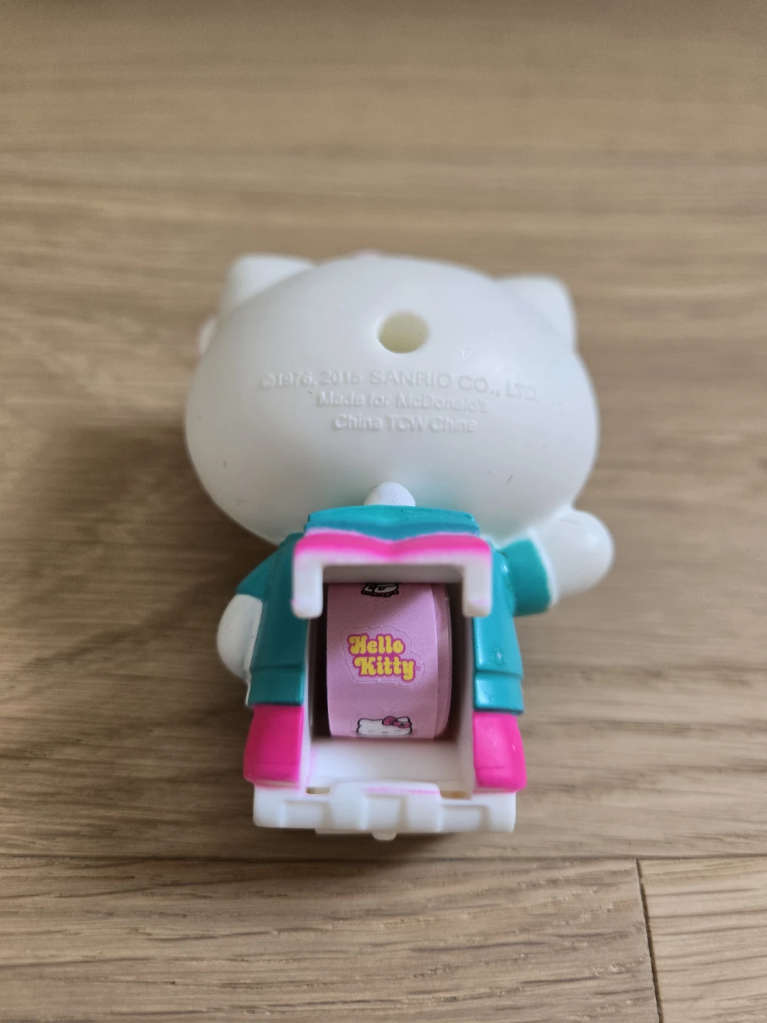 Sanrio Hello Kitty Figurine Toy Sticker - photo 3