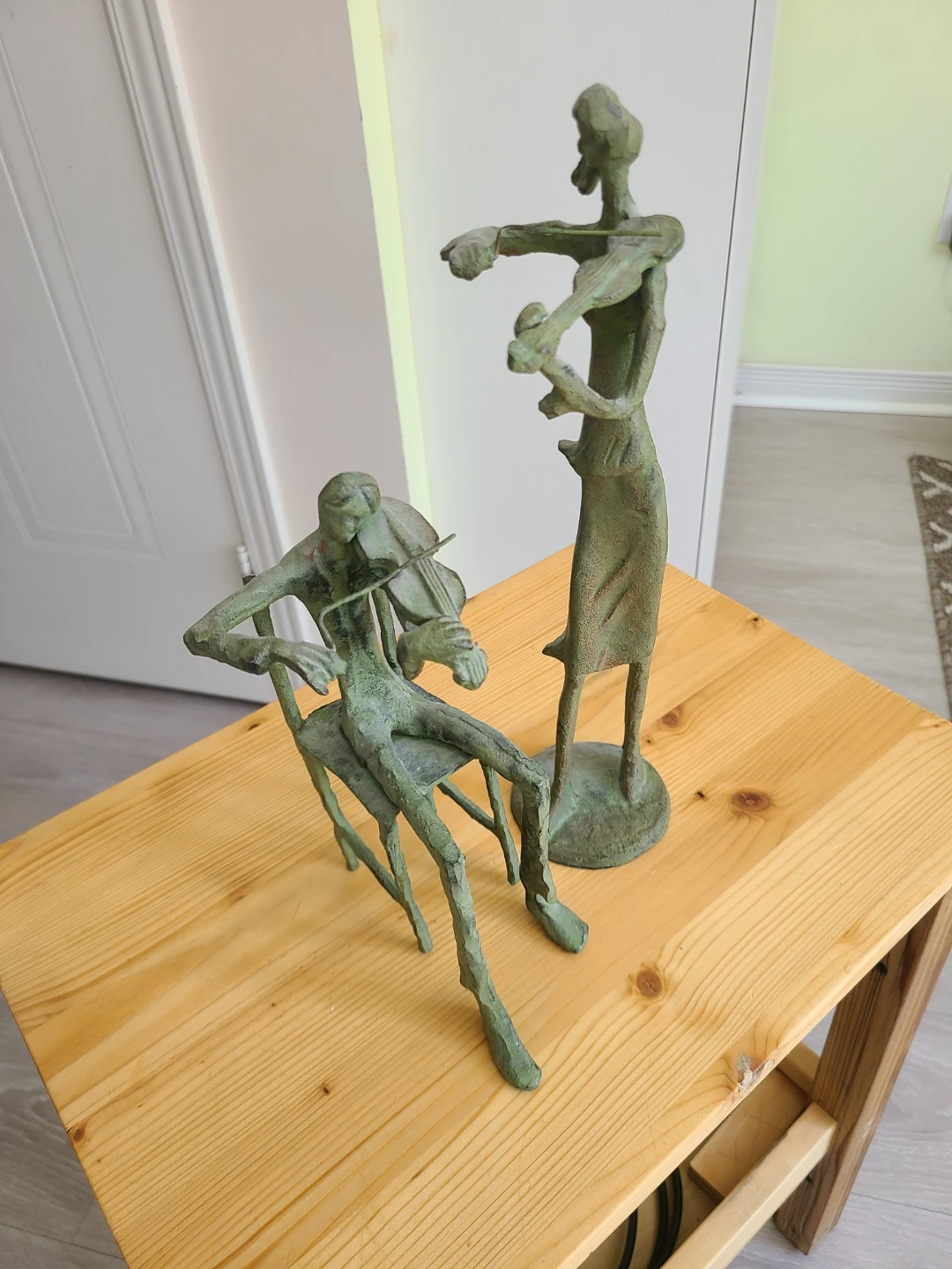 Bronze-toned Violinist Figurines - photo 2