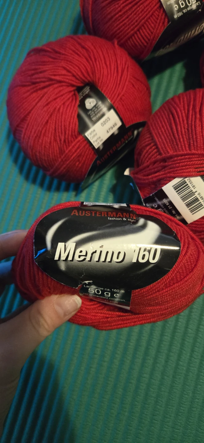 Merino 160 Wool Yarn - Red - photo 2