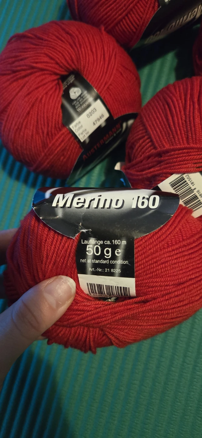 Merino 160 Wool Yarn - Red - photo 3