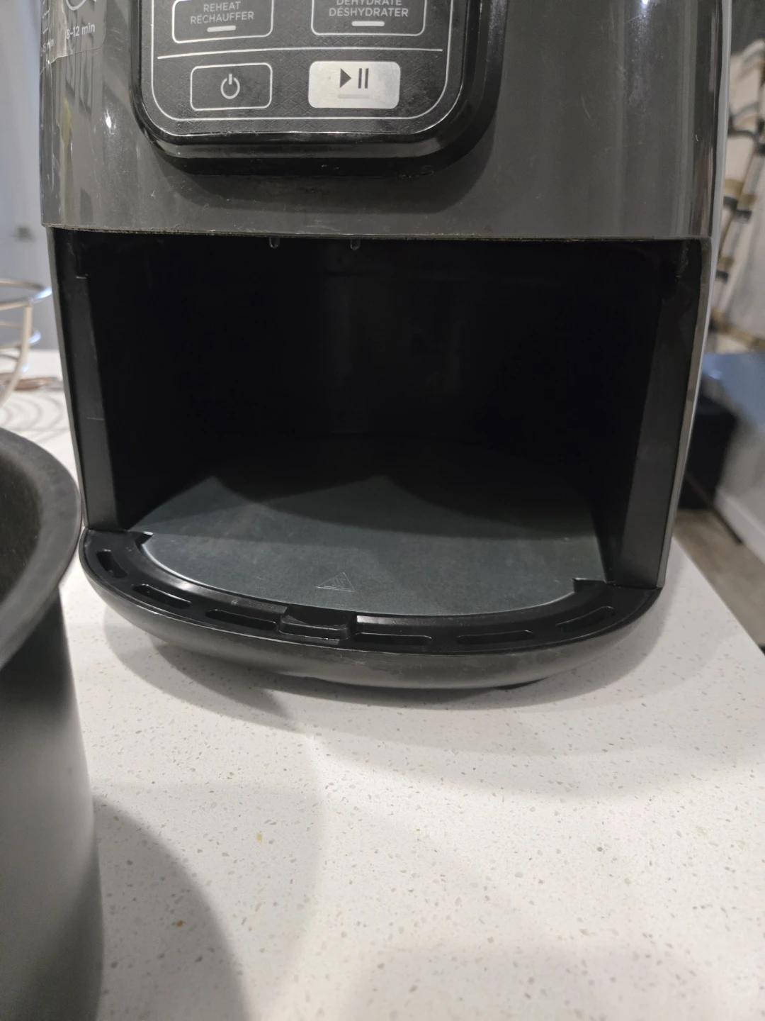 Ninja AF100C Air Fryer 4 Qt Charcoal Grey - photo 3