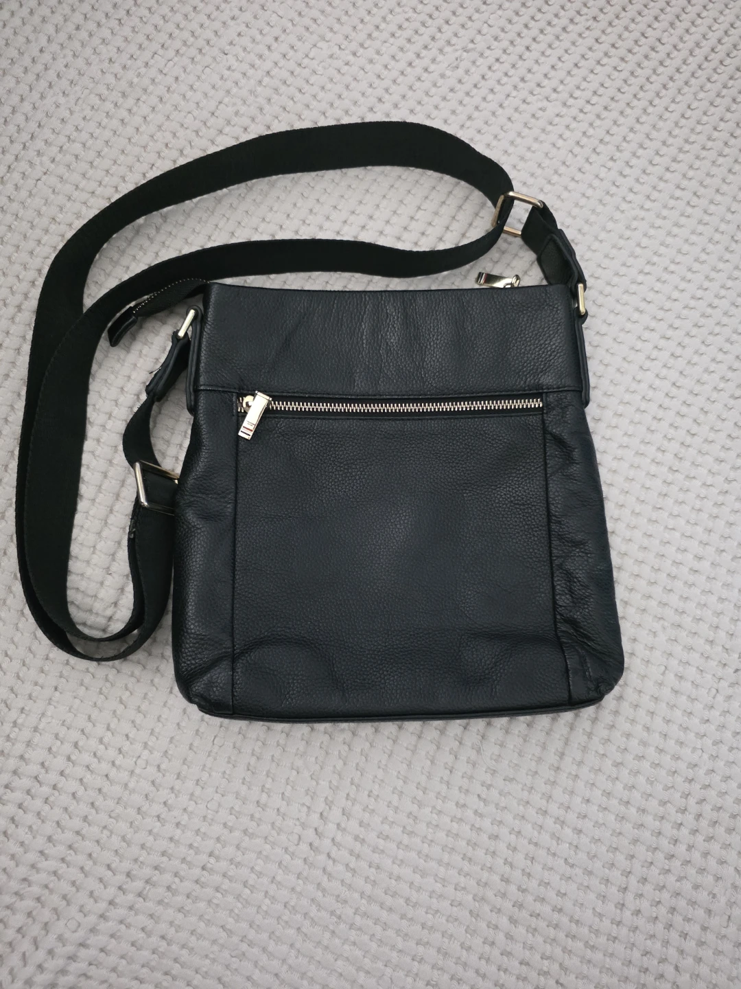 Thom Browne Black Leather Crossbody Bag - photo 2