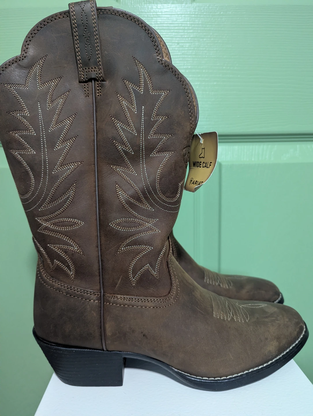 Ariat Women's “Heritage Western R-Toe” Cowboy Boots