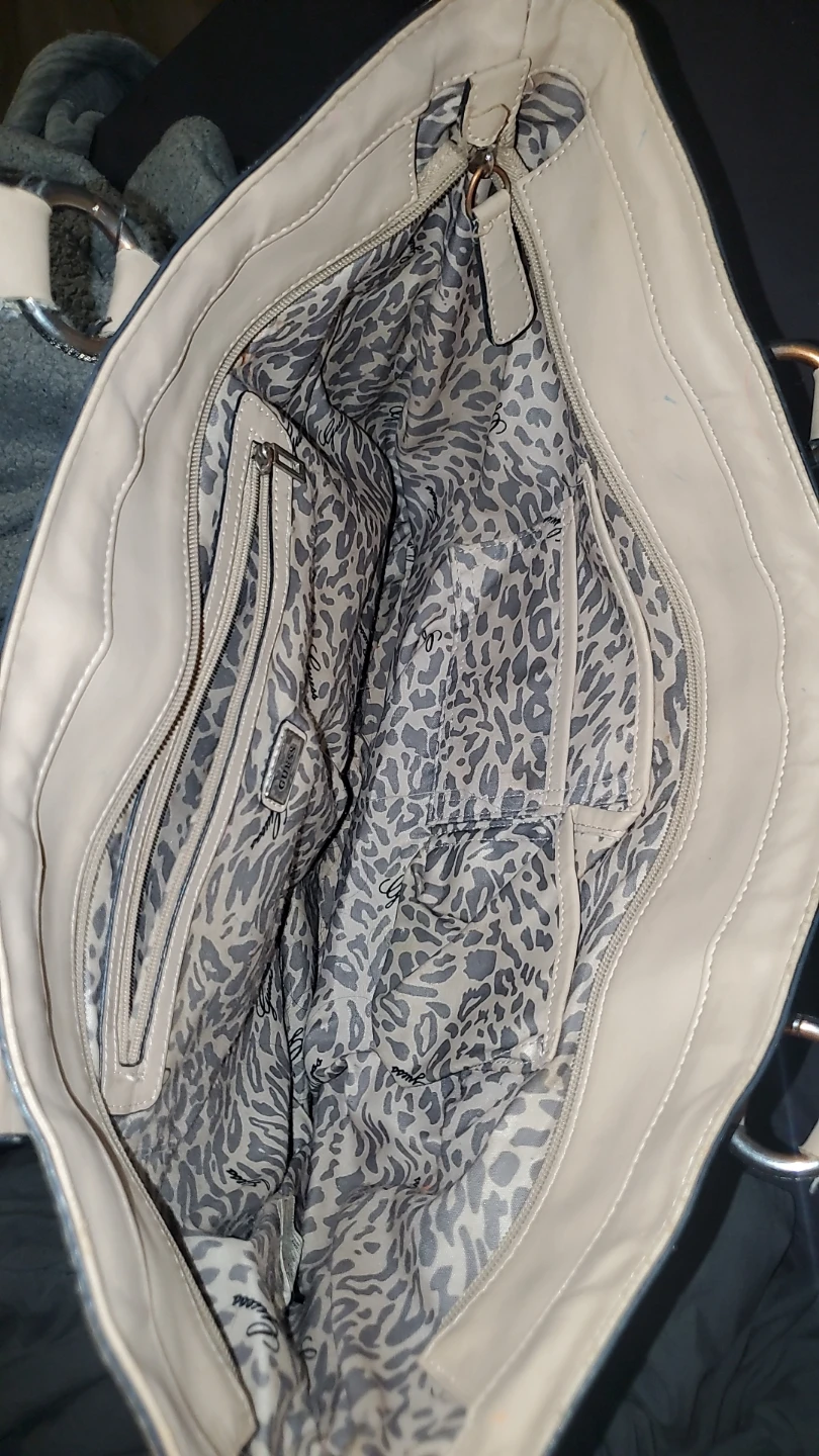 Guess purse - photo 2