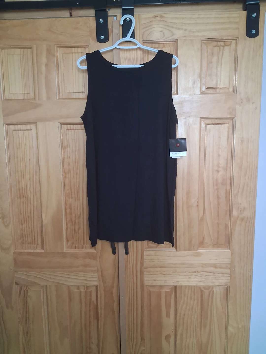 Valerie Stevens Black Sleeveless Top
