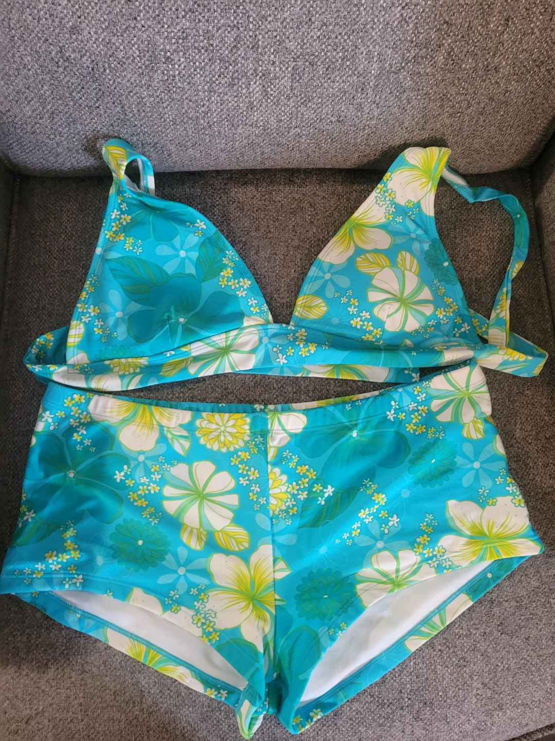 Bikini T size L, B size XL