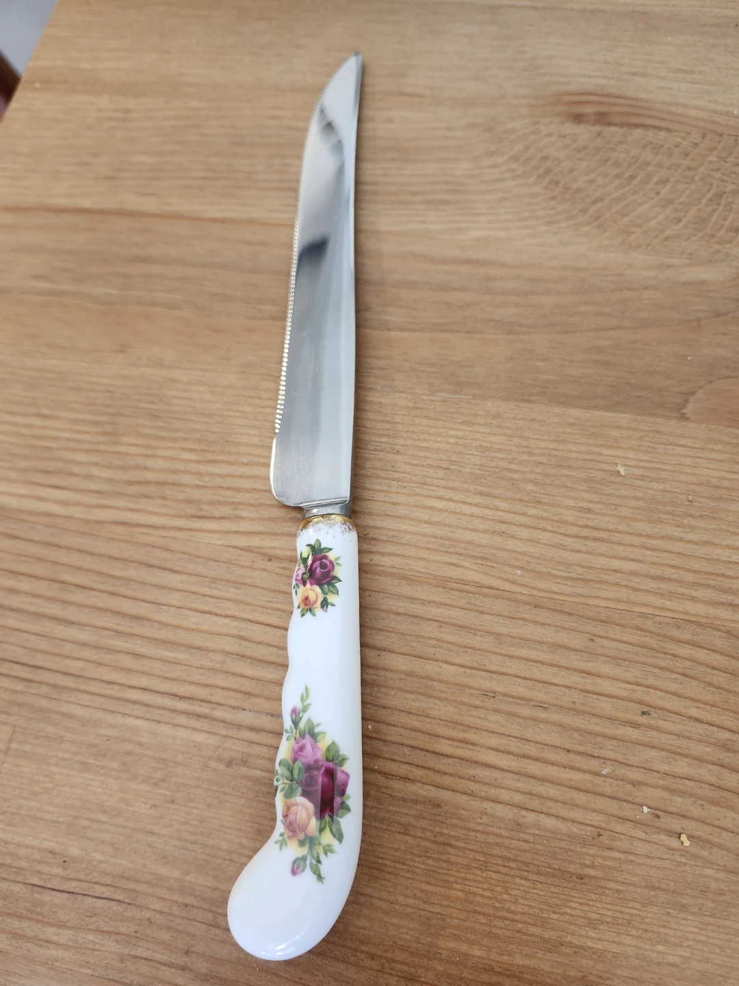 Royal Albert  Knife
