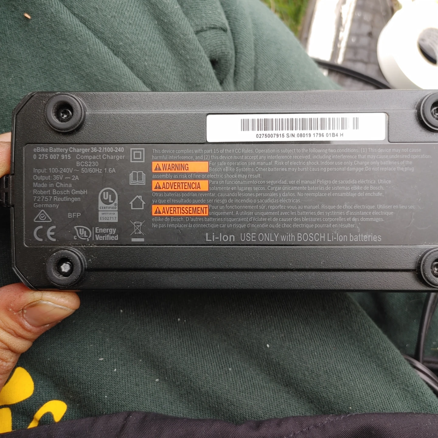 Bosch eBike Battery Charger 36-2/100-240