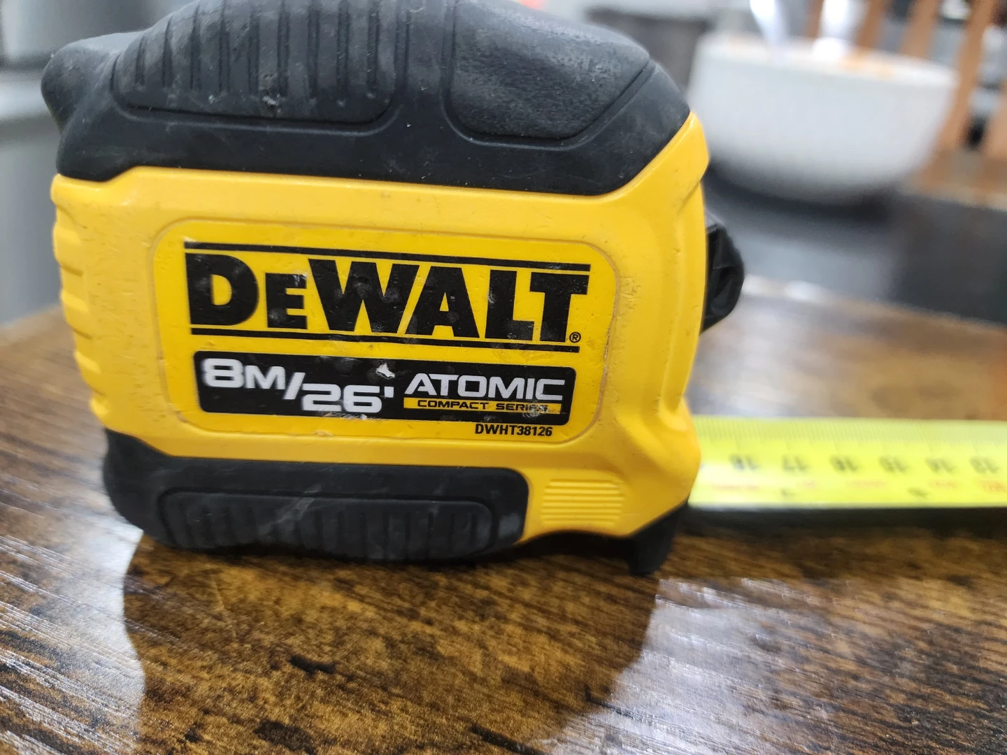 DEWALT 8M/26' ATOMIC Compact Series Tape Measure - photo 2