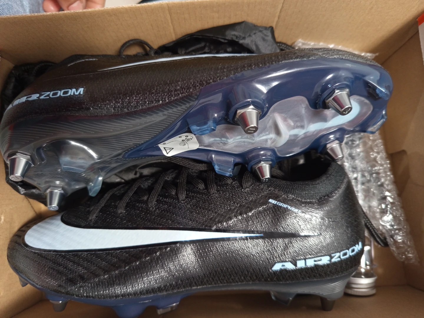 #8 Nike Phantom 6 Low Club FG/MG Soccer Cleats - photo 4