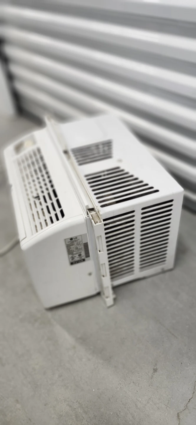 LG 5000 BTU window AC 21*14*12"LWH - photo 2