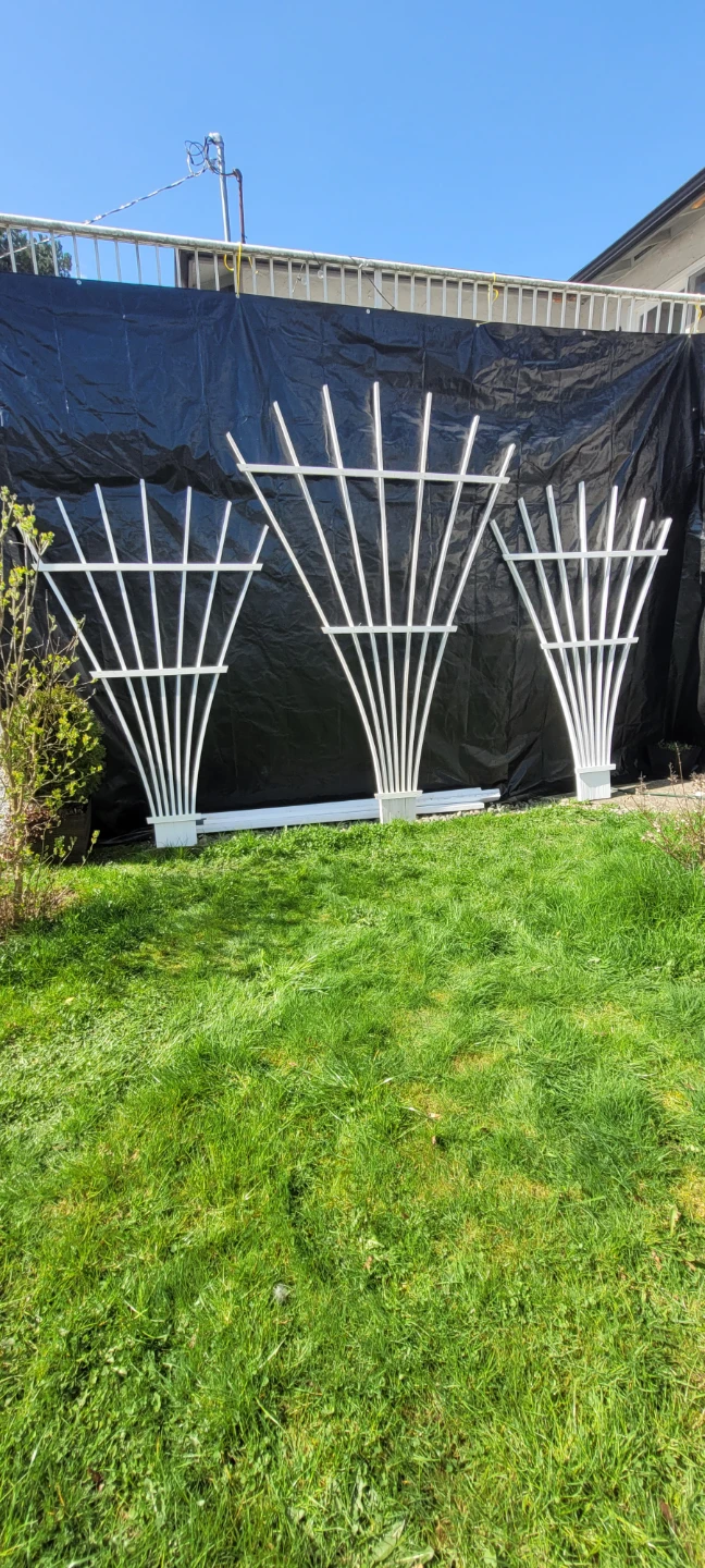 White Metal Garden Trellises - photo 3