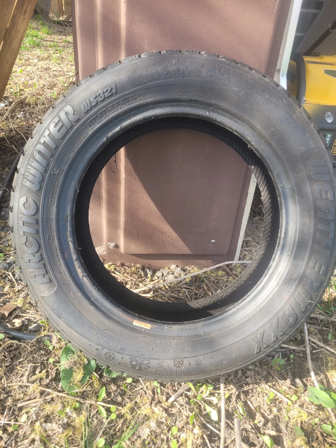 Arctic Winter WS321 Winter Tire 185/65R15
