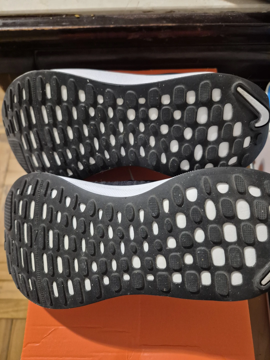 NIB)Nike Size 7.5 ReactX Infinity RN 4 Wmns Running Shoes - photo 2