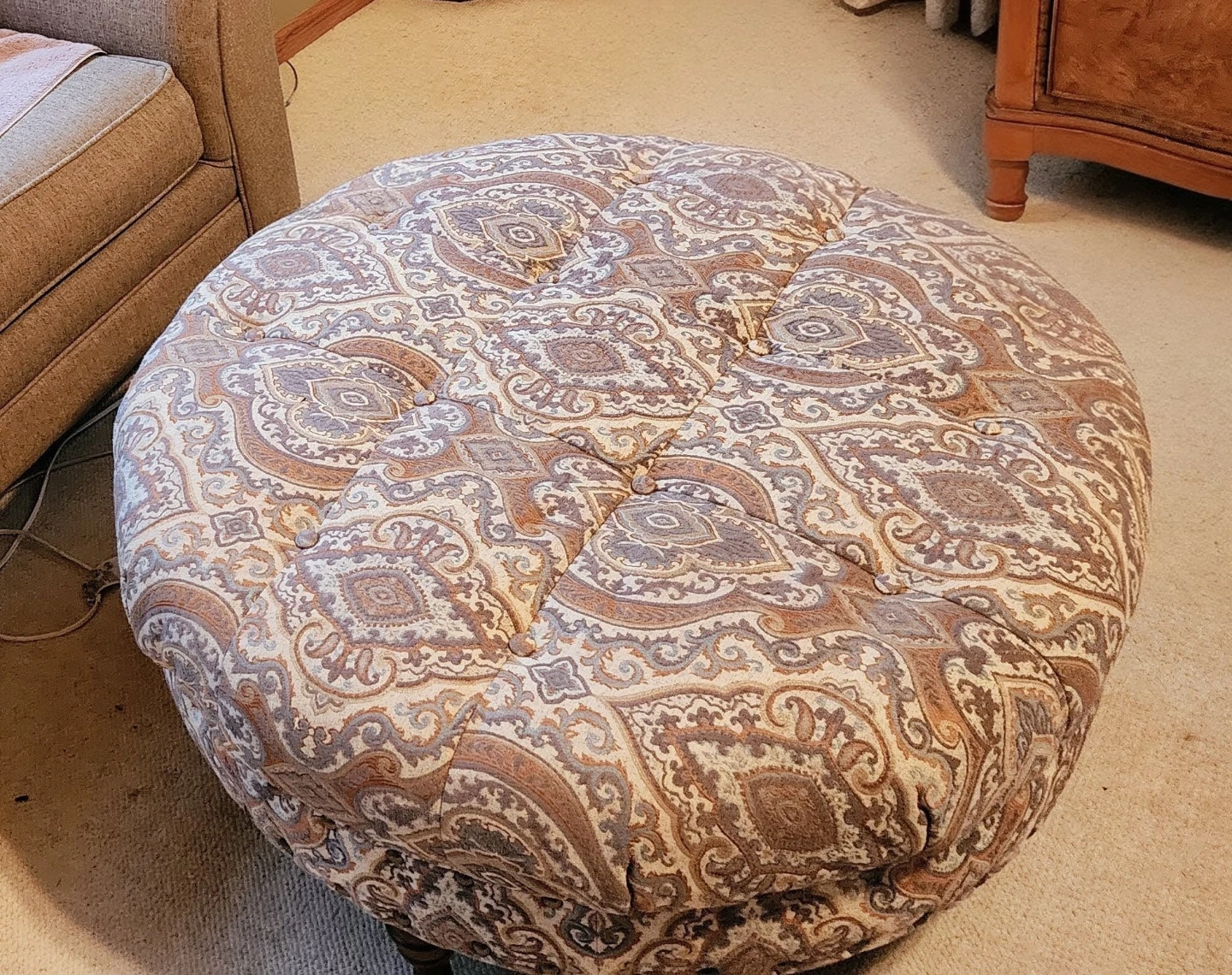 Round Tufted Ottoman Footstool