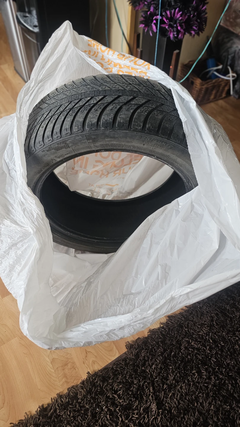 3 Nexen Tire 225/45R17 94S