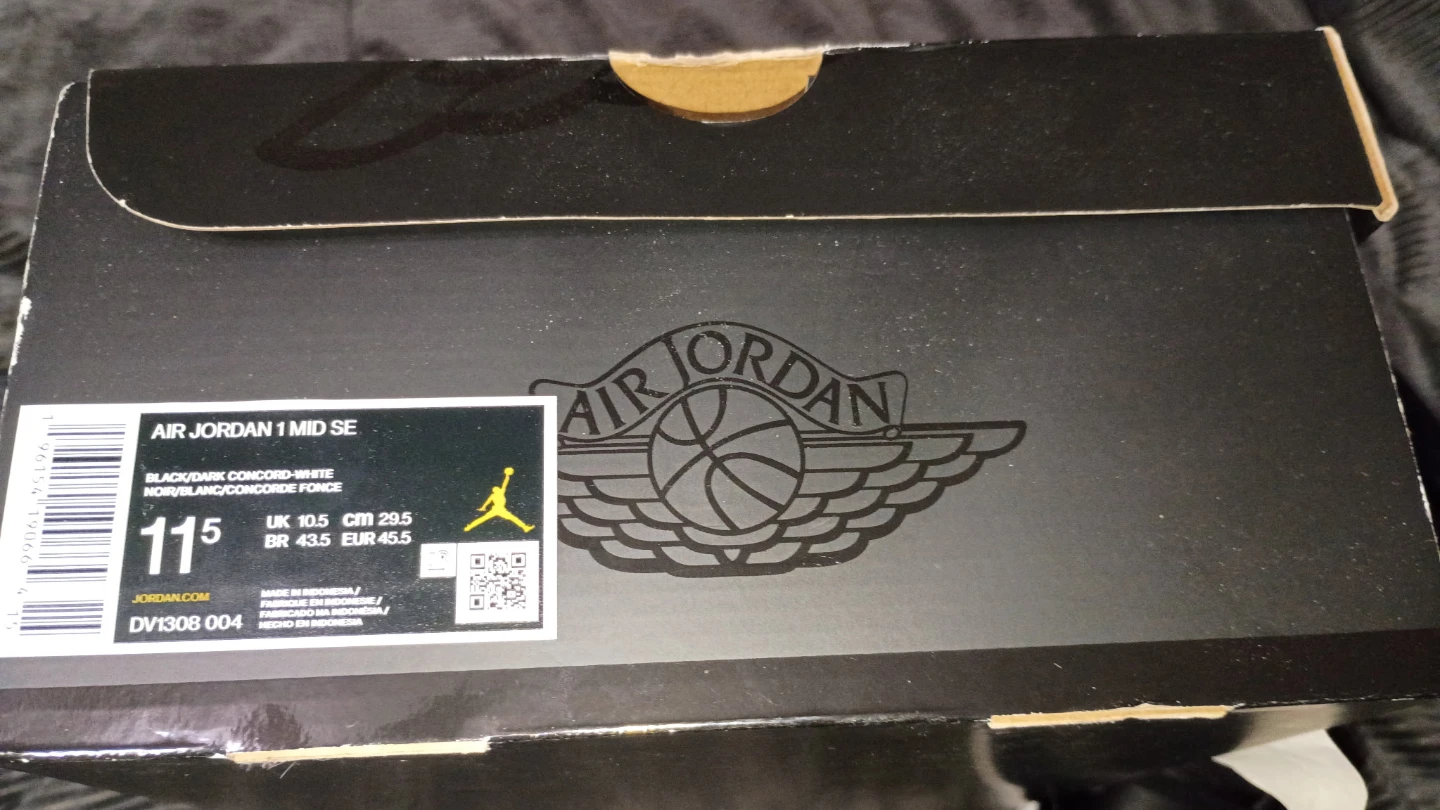 Air Jordan 1 Mid SE Men's Basketball Shoes