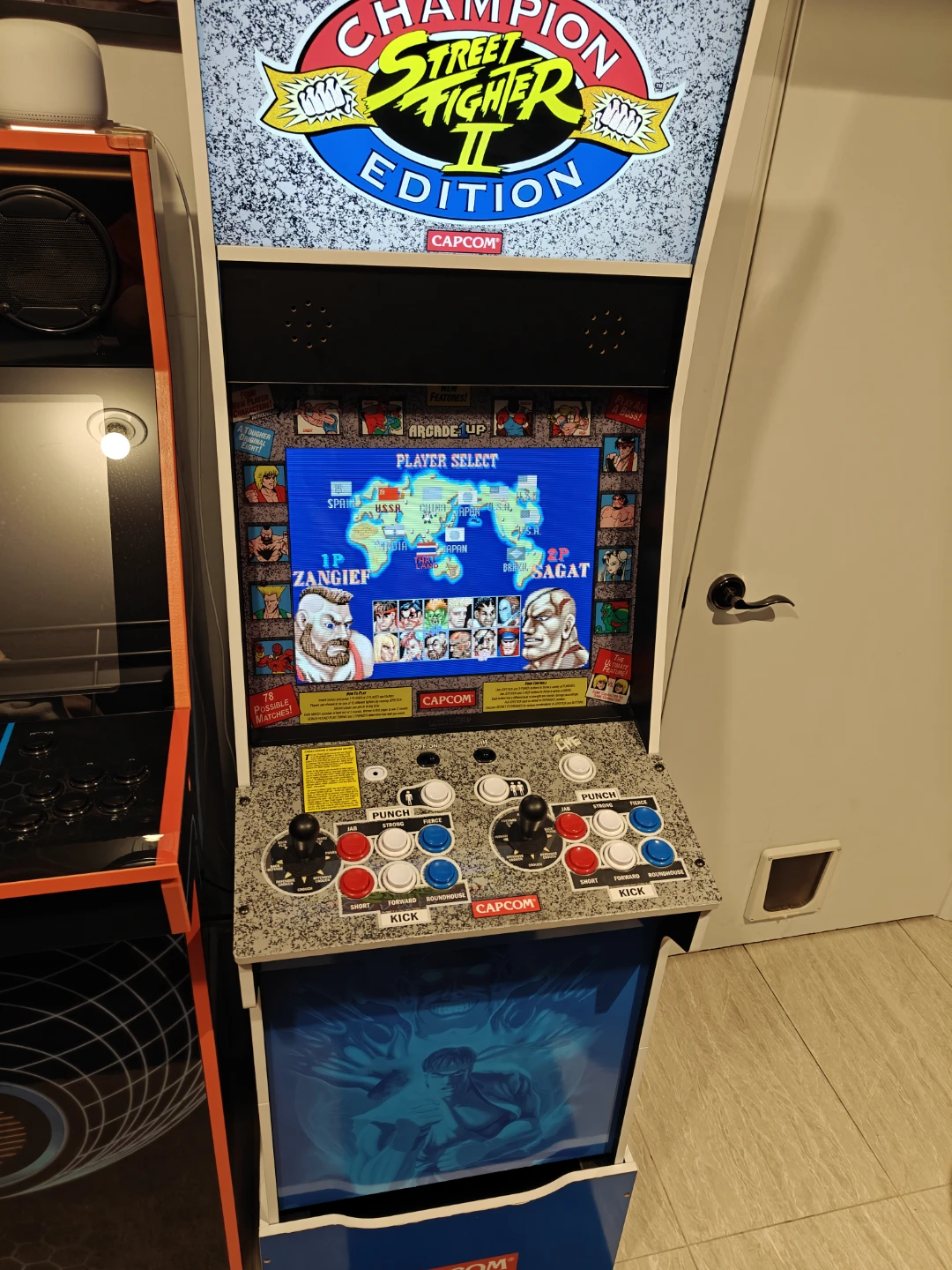 Capcom Champion Street Fighter II Edition Arcade Cabinet - photo 2